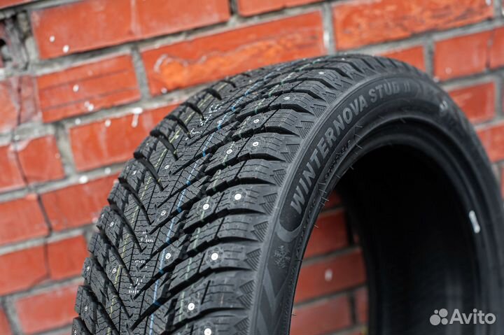 Zmax Winternova Stud II 215/45 R17 91T