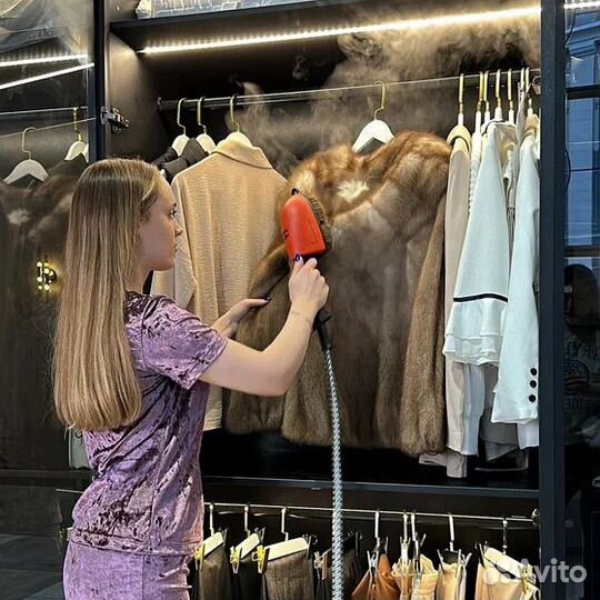 Отпариватель для одежды вертикальный Lelit PG 024N