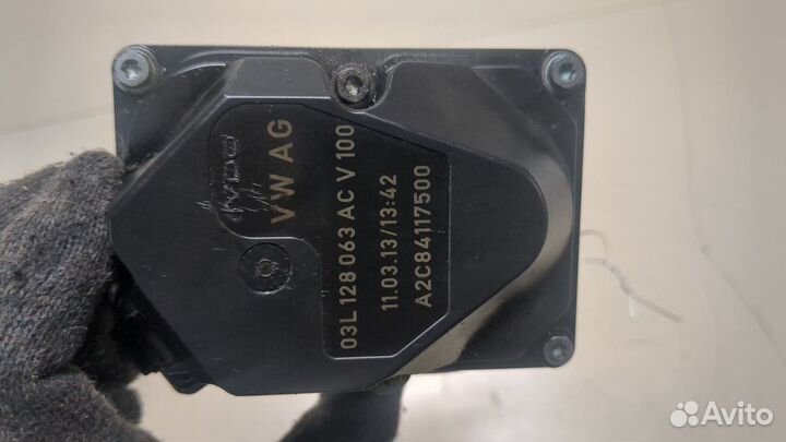 Заслонка дроссельная Audi A5 (8T)