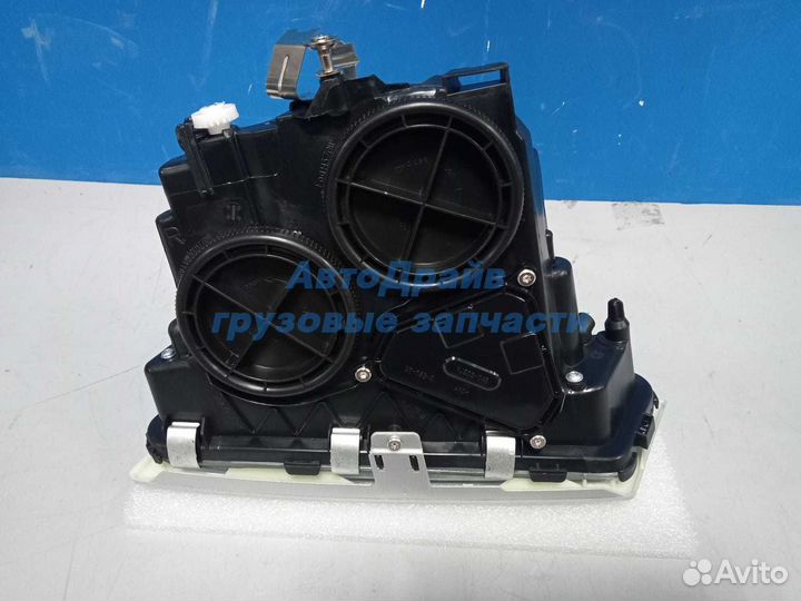 Фара противотуманная Volvo FH13 FH16