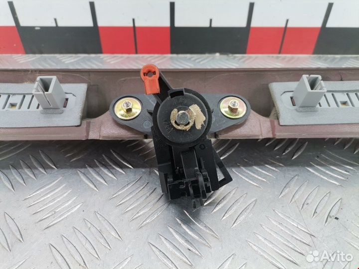 Ручка крышки багажника для Opel Zafira A 93176456