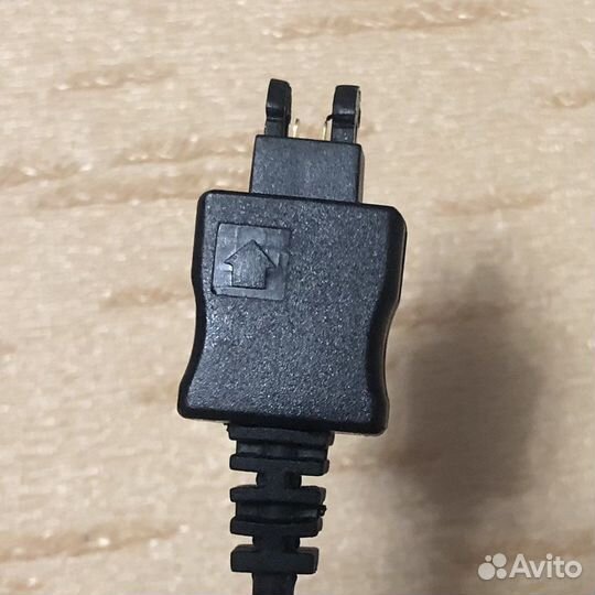 Зарядное устройство Sony Ericsson T28/ K700