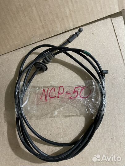 Тросик капота Тойота Пробокс