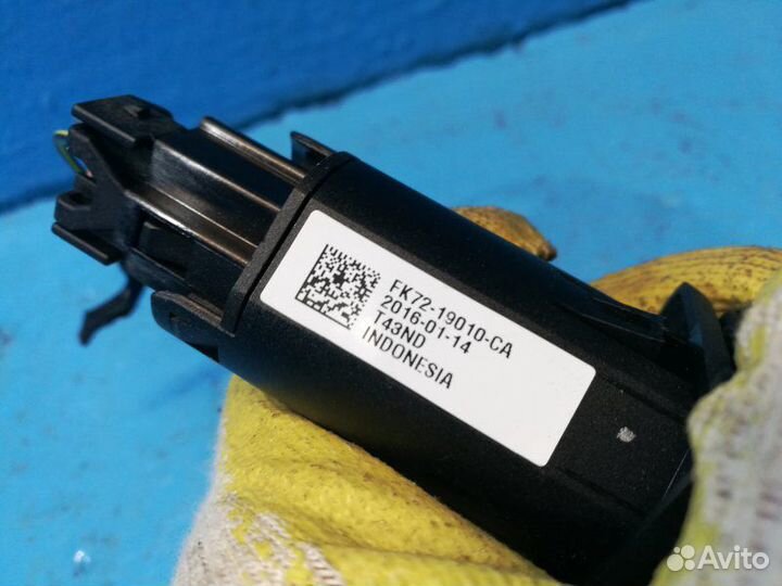 USB разъем Land Rover Discovery Sport L550 AJ200