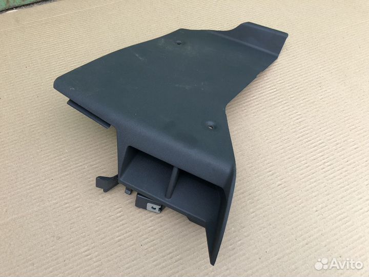 Декоративная накладка Мицубиси Кольт