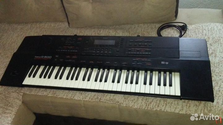Синтезатор Roland G600 япония автоаранжировщик