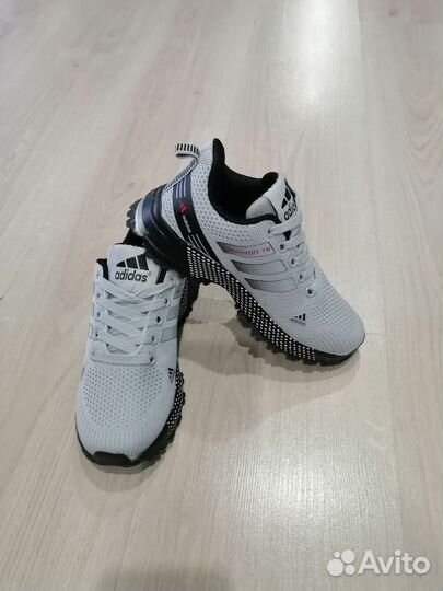 Кроссовки новые Adidas р.с 32 по 37