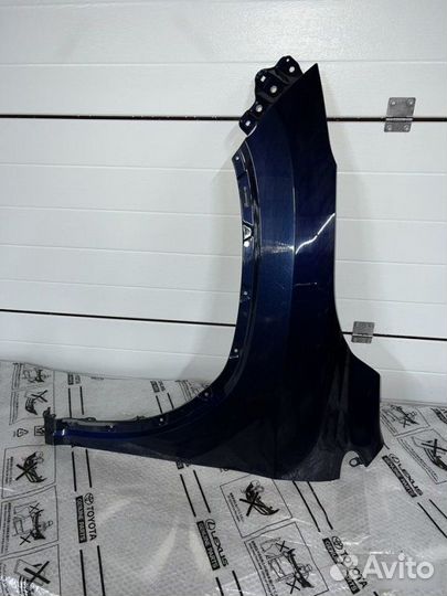 Крыло переднее левое Lexus Rx 4