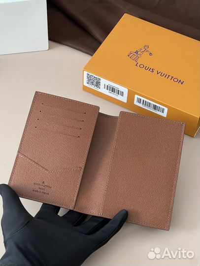 Обложка на паспорт Louis Vuitton новая