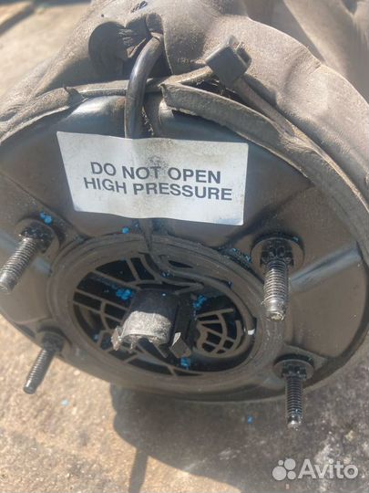 Стойка задняя левая Audi A8 D4 4H