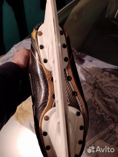 Хоккейные коньки bauer