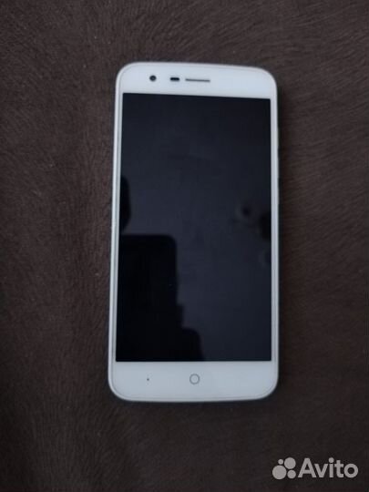 ZTE Blade V8 mini, 3/32 ГБ