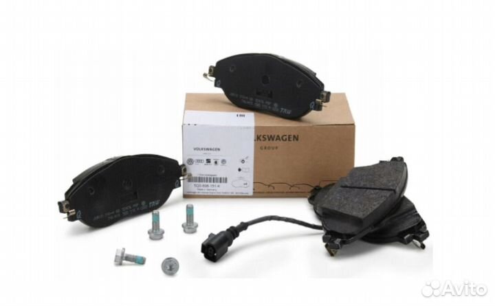 Колодки тормозные нов 5Q0698151K Audi VW Skoda
