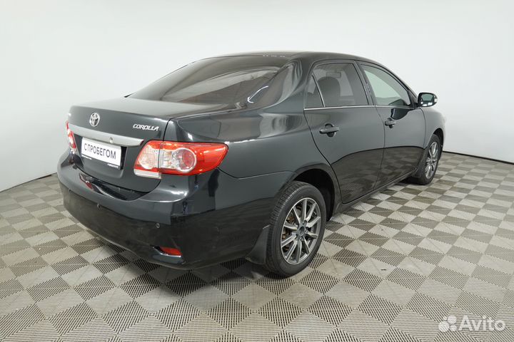 Toyota Corolla, 2011