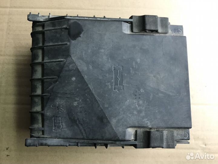 Блок предохранителей VW/ Skoda/ Audi