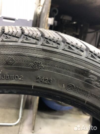 DoubleStar DW02 235/45 R18 94T