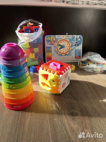 Развивающие игрушки пакетом