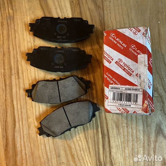 Передние тормозные колодки Toyota Rav 4