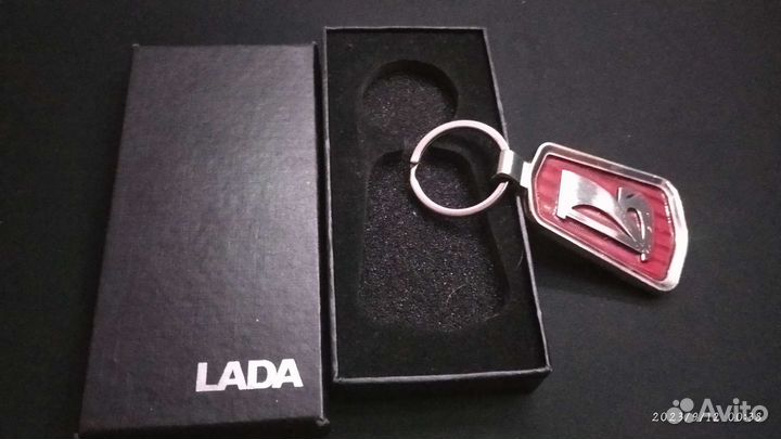 Брелок для ключей LADA