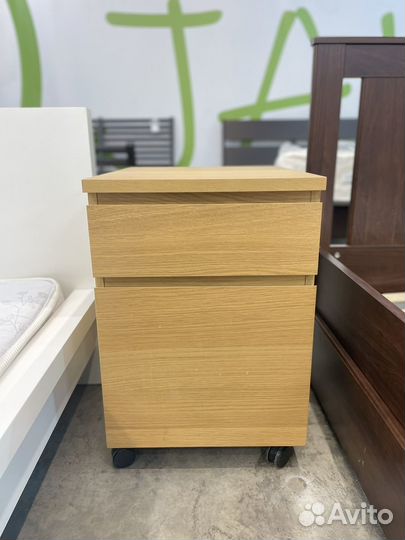 Тумба Мальм Икеа на колесиках