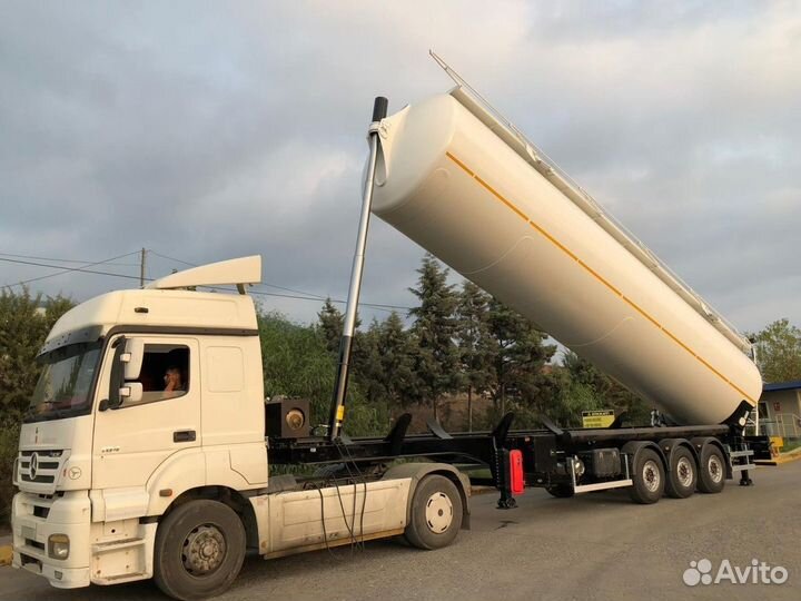 Полуприцеп кормовоз GuteWolf 20000-55000л зерновоз с подъем. мех, 2024