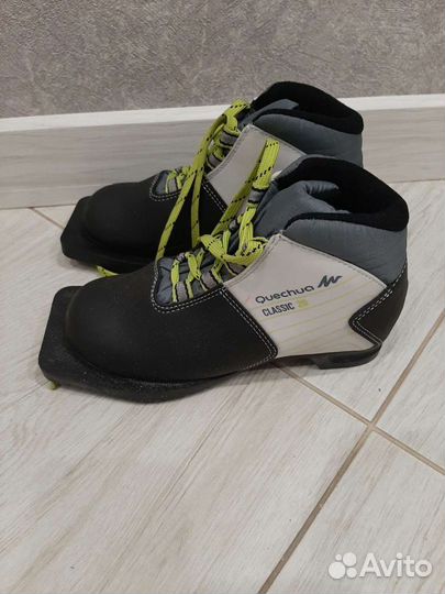 Лыжные ботинки