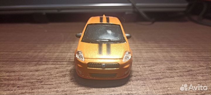 Fiat grande punto welly 1/43