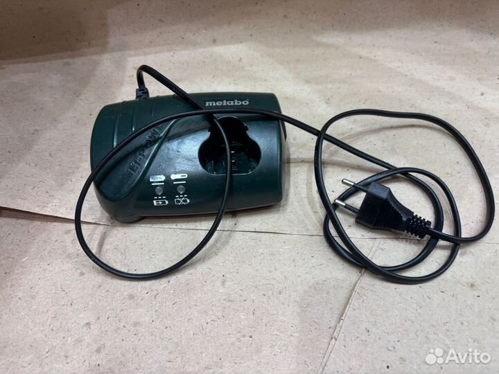 Запчасти на шуруповерт Metabo инструмент