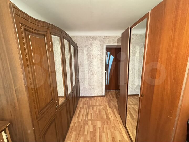 3-к. квартира, 65 м², 1/5 эт.