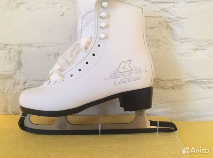Новые фигурные (37р.) и хоккейные (44 р.) коньки