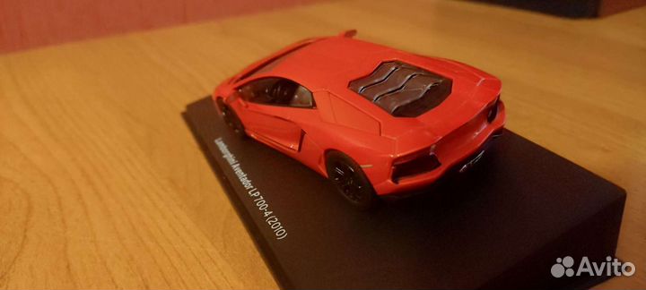 Модель 1/43 Lamborghini Aventador LP700-4 2010