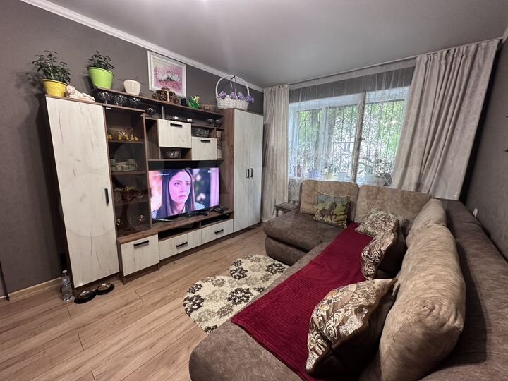 2-к. квартира, 42,2 м², 1/4 эт.