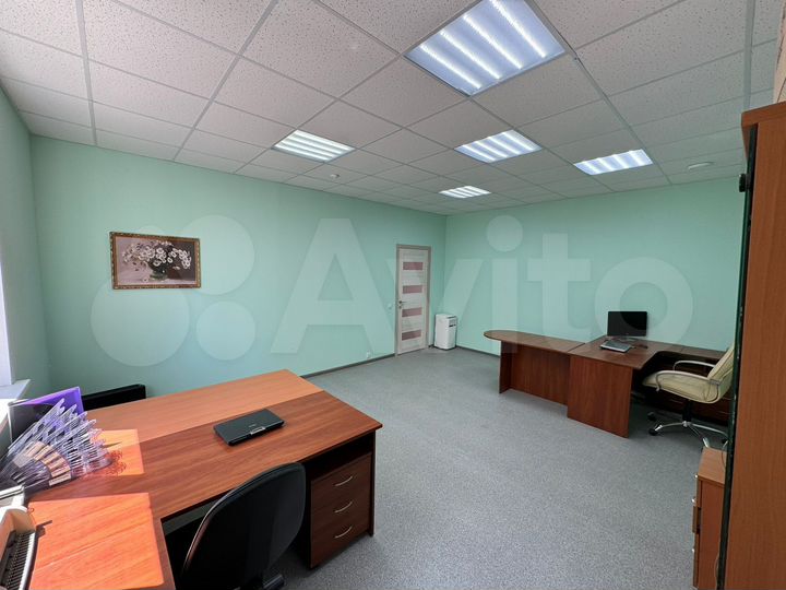 Административное здание, 217 м²