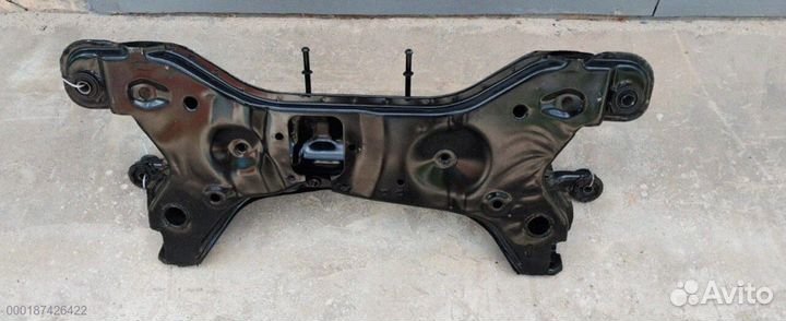 Передний подрамник для Hyundai Getz 624011C200