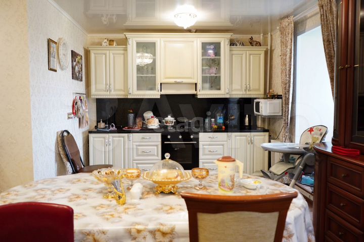 4-к. квартира, 98 м², 5/9 эт.