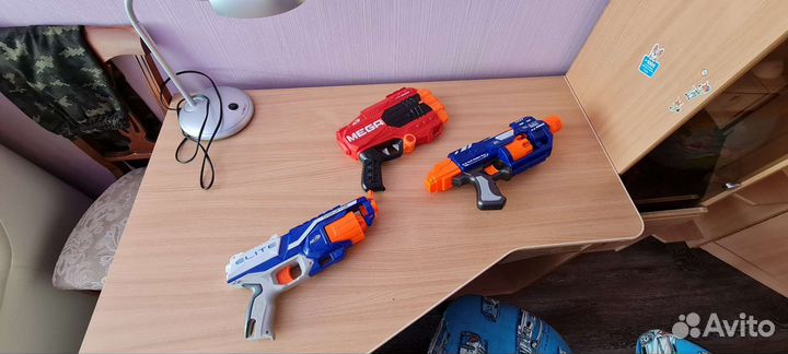 Игрушка бластер