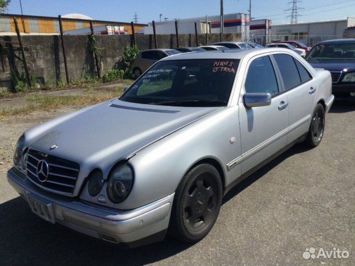 Авто на разбор Mercedes-Benz E-Class W210 113.940