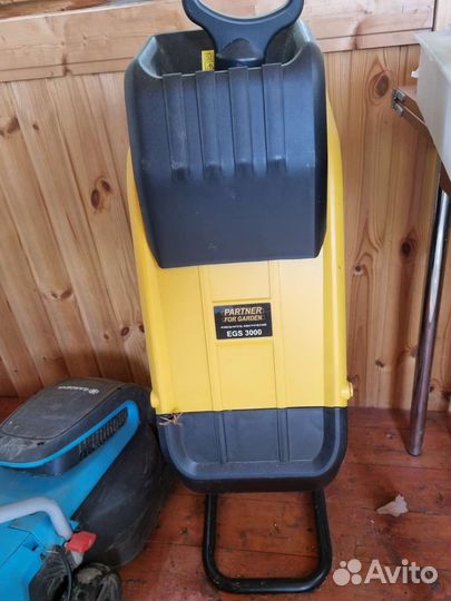 Измельчитель веток садовый