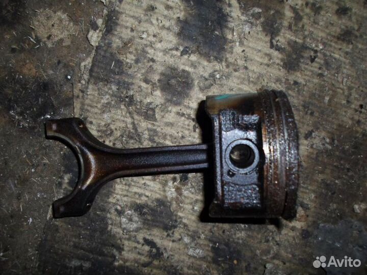 Поршень Honda Odyssey RA6 F23A