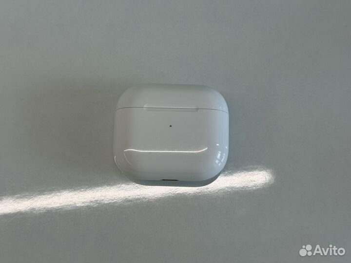 Кейс для AirPods 3 оригинальный