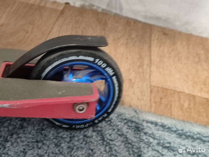 Трюковой самокат Novatrack custom