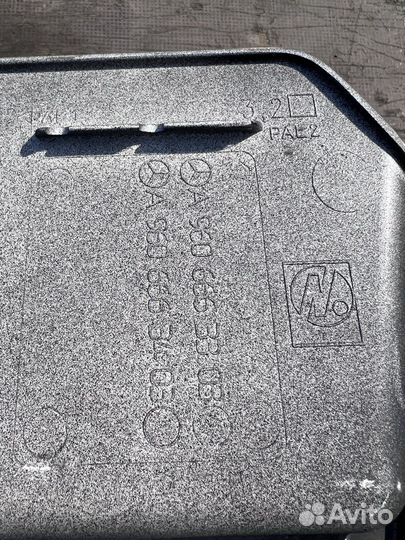 Корпус подножки Мерседес Арокс