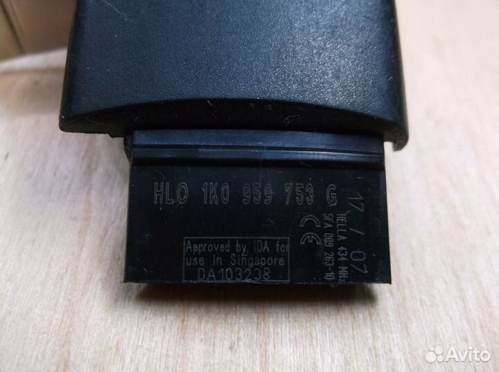 Seat ключ иммобилайзера 3 кнопки 1K0 959 753 G