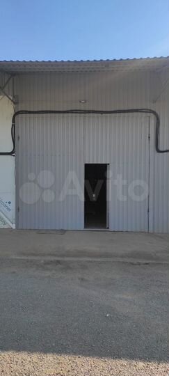 Холодильные склады общая площадь 680 м²