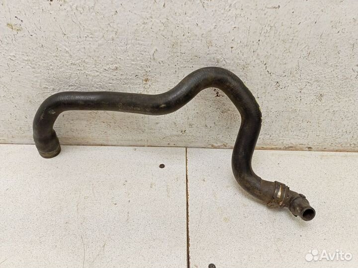 Патрубок системы охлаждения