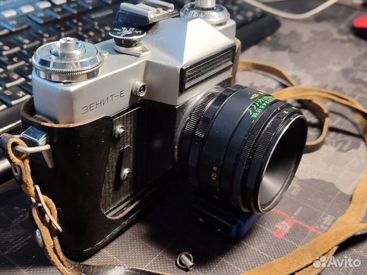 Плёночный фотоаппарат Зенит Е