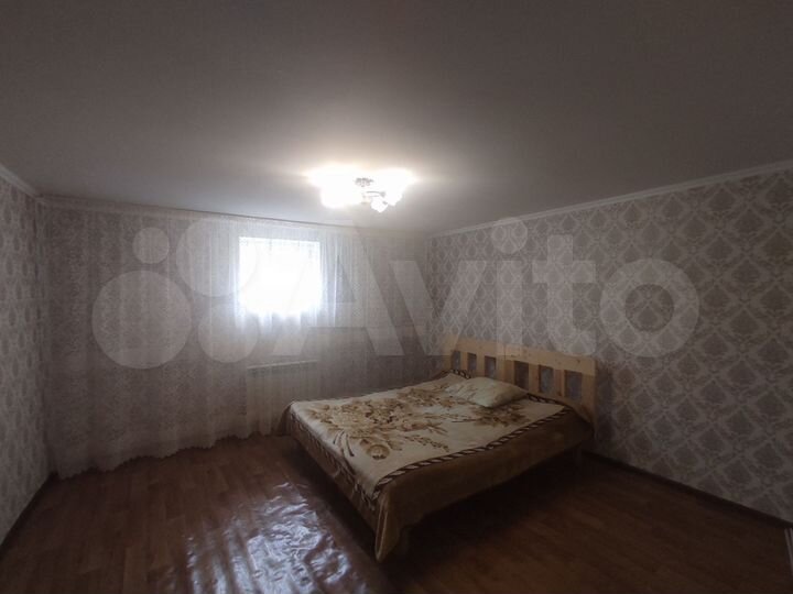 Дом 300 м² на участке 6 сот.