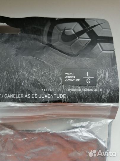 Щитки футбольные детские nike L