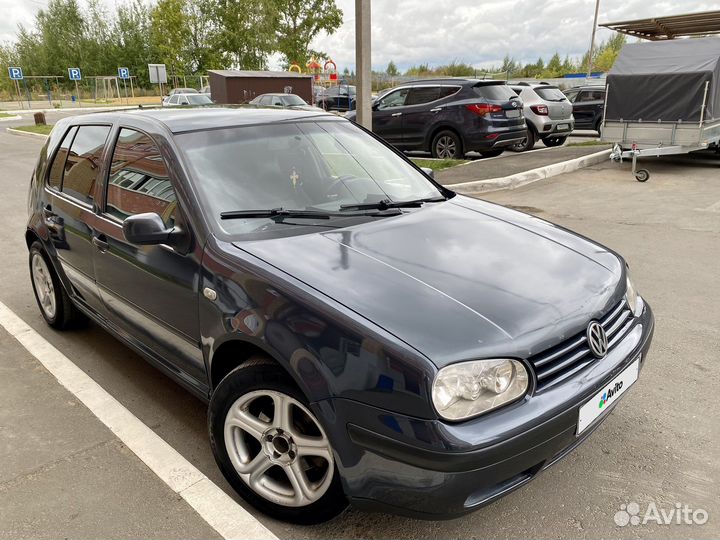 Volkswagen Golf 1.6 МТ, 2002, 275 000 км