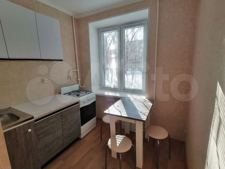 2-к. квартира, 42 м², 1/5 эт.